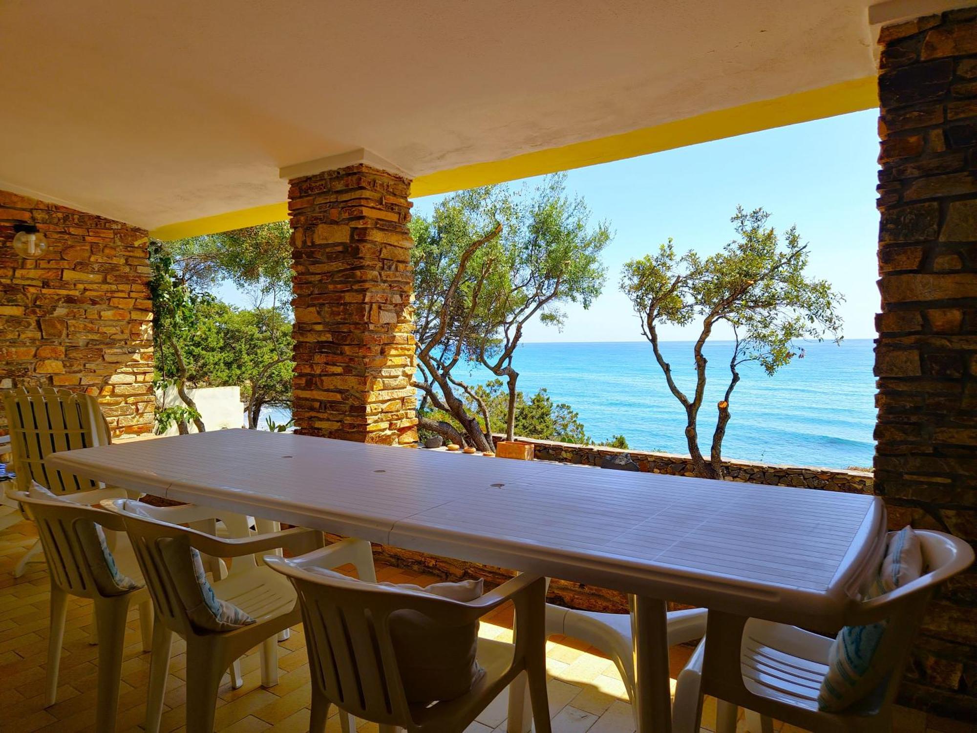 Villa Papiyon - Accesso Privato Alla Spiaggia Cala Liberotto Eksteriør bilde