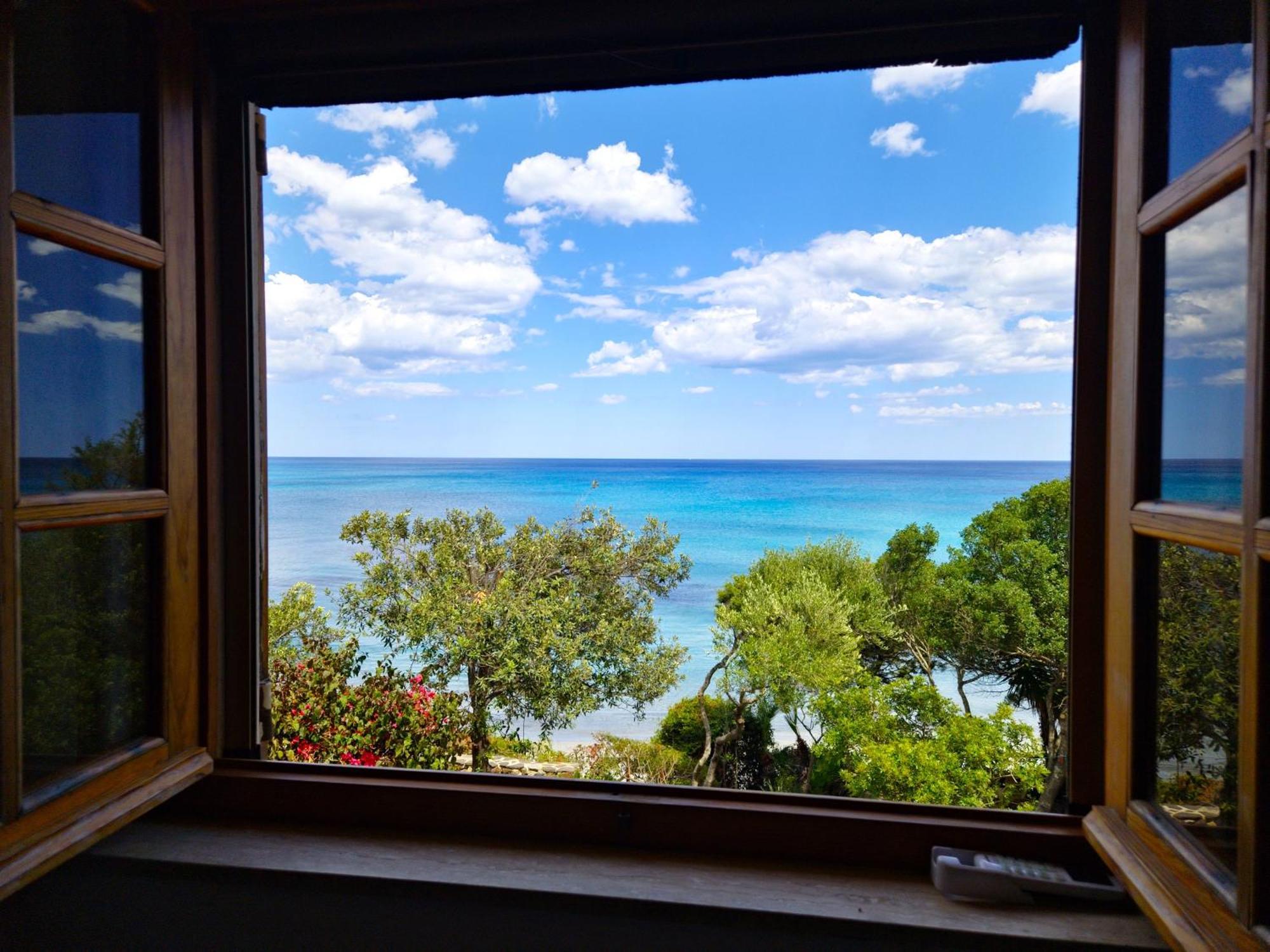 Villa Papiyon - Accesso Privato Alla Spiaggia Cala Liberotto Eksteriør bilde